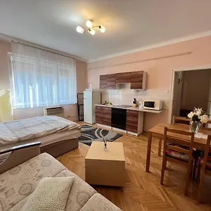 Apartman Revay